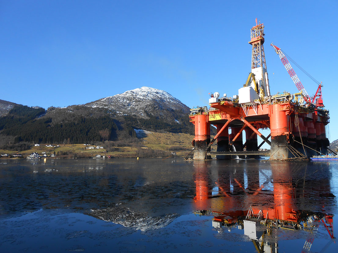 semi submersible rig